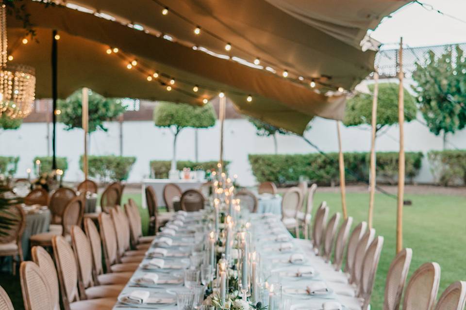 Banquete en el jardín Atrio