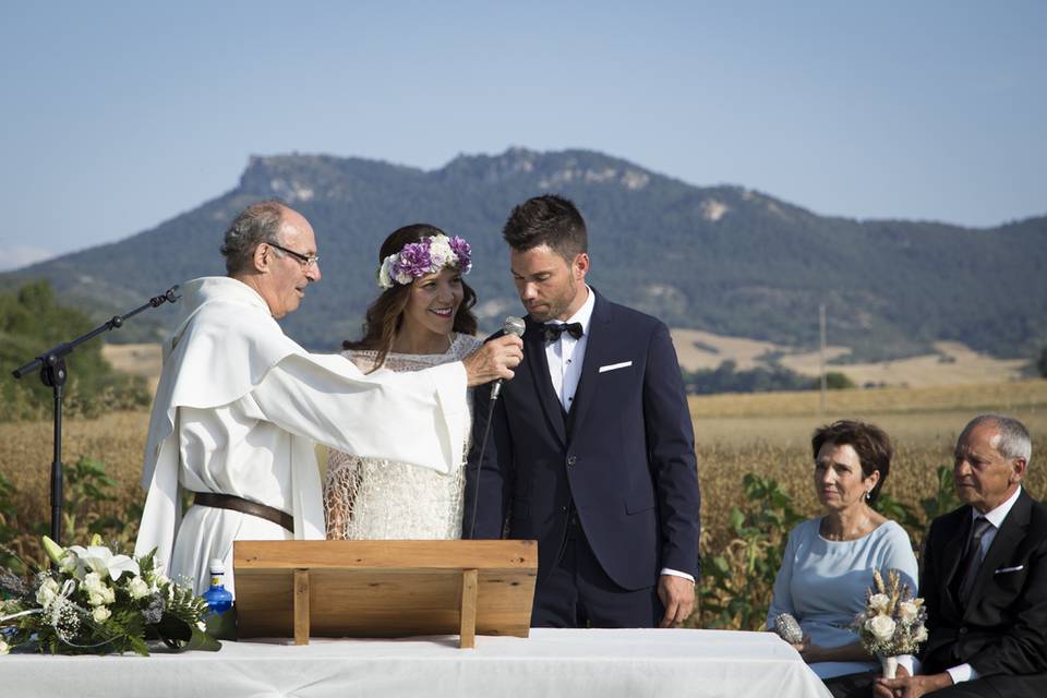 Boda religiosa al aire libre