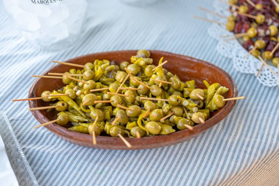 Appetitivo aceitunas tabla madera
