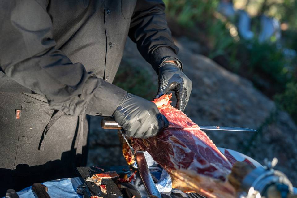 Detalle corte jamón cuchillo