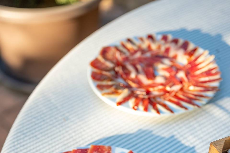 Plato jamón ibérico cortado