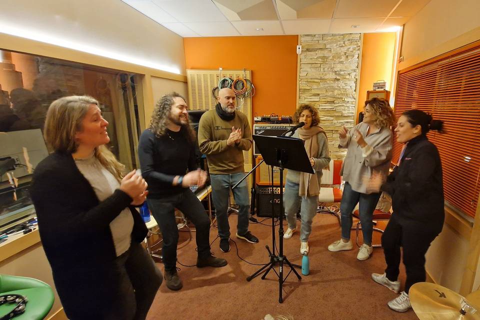 Ensayando nuevos temas