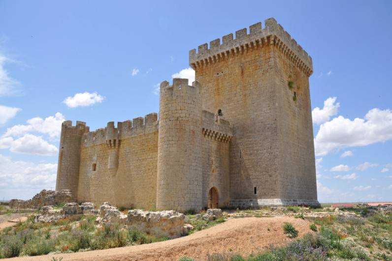 Castillo de Villalonso