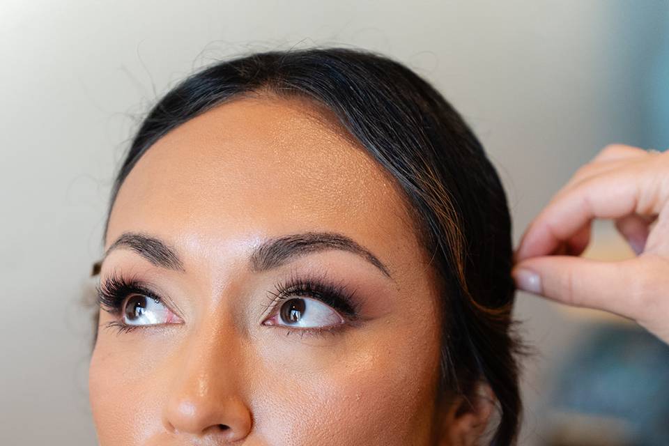 Bridal makeup and hairstyle