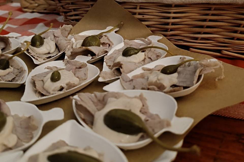 Vitel tonnato finger food