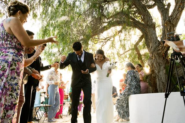 ¡Viva los novios!