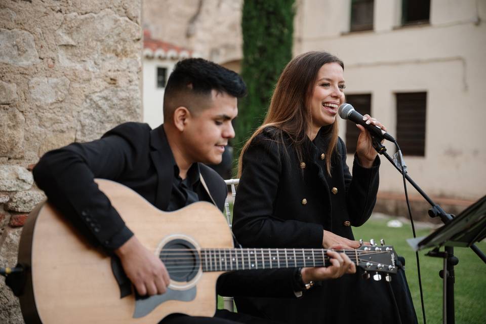 Dúo Maryna Pop & Guitarra