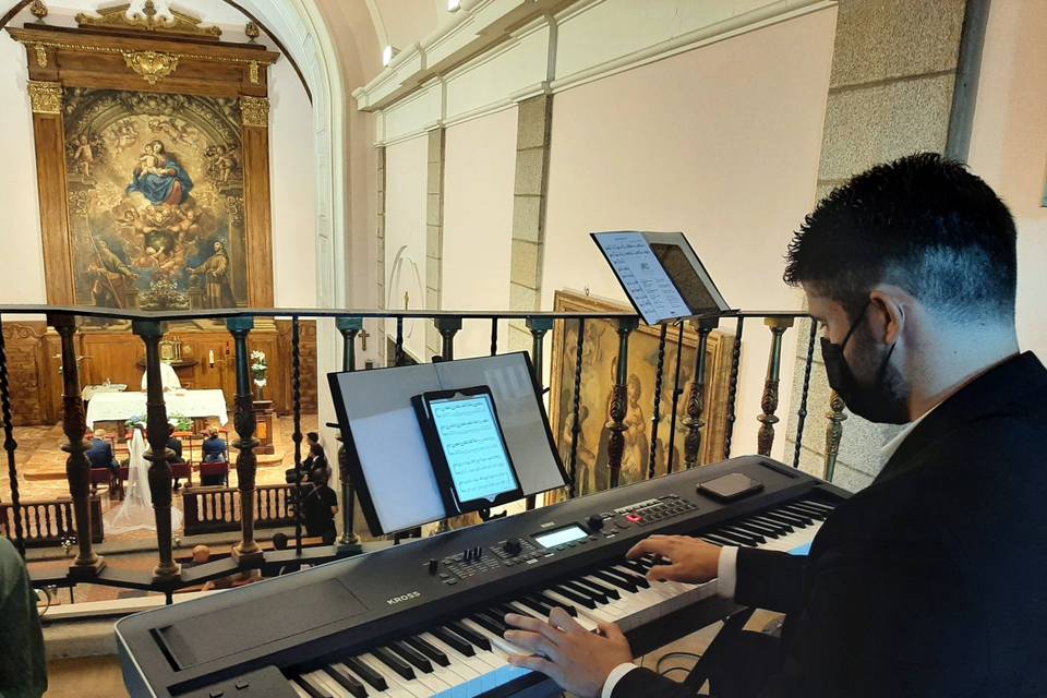 Piano en el coro