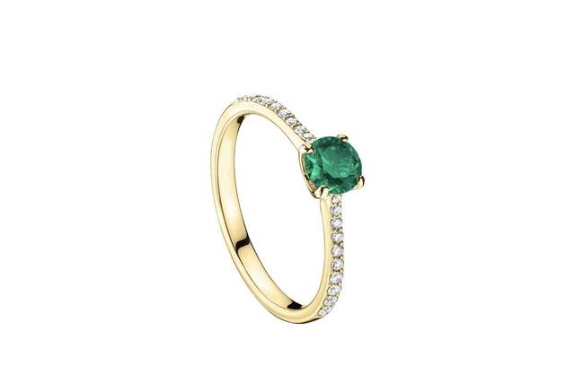 Solitario esmeralda diamantes