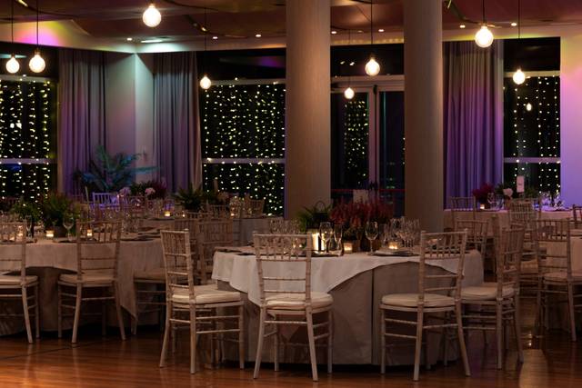Salón de noche