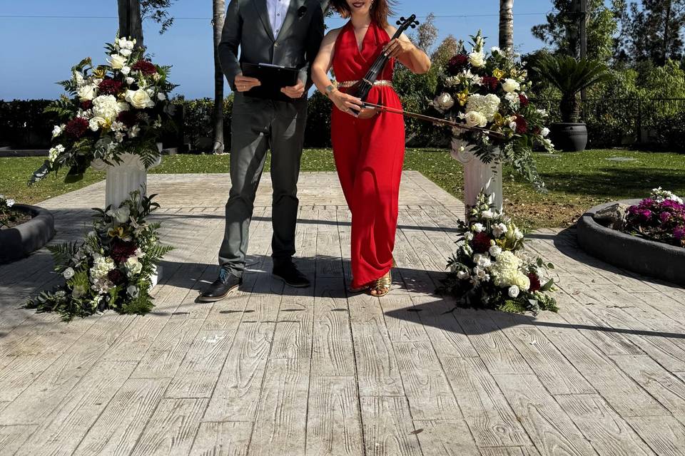 Con maestro de ceremonia