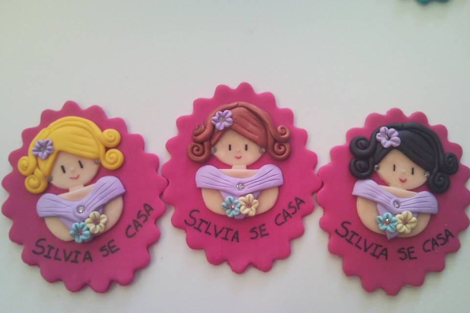 Broches damas de honor