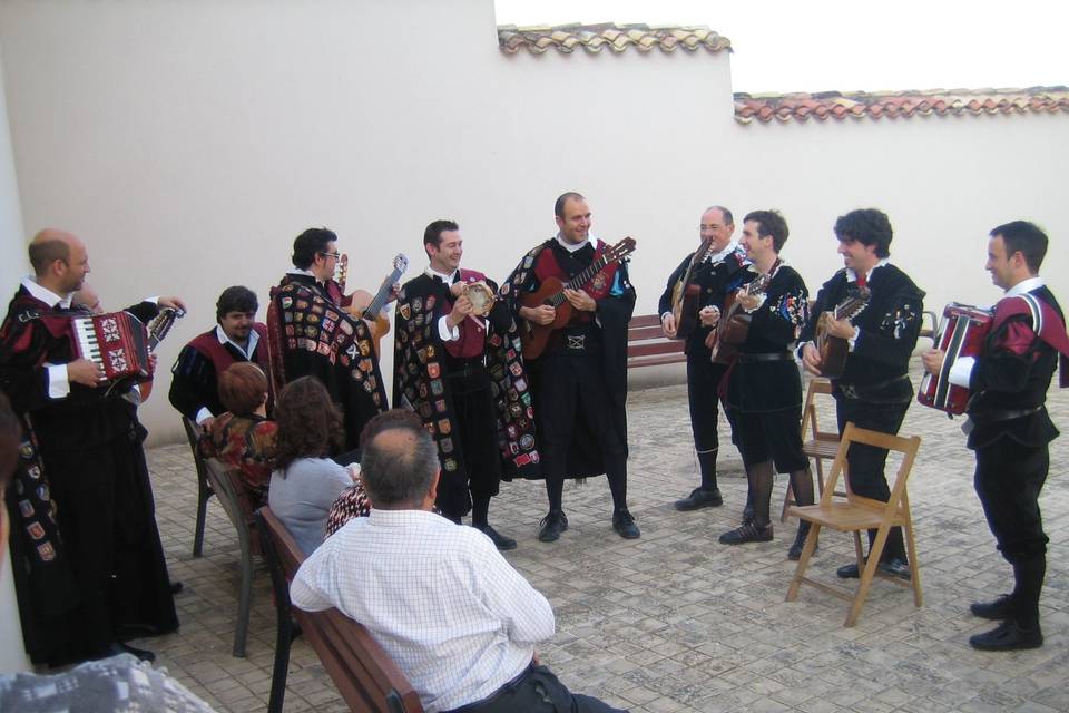 Amenizando la localidad