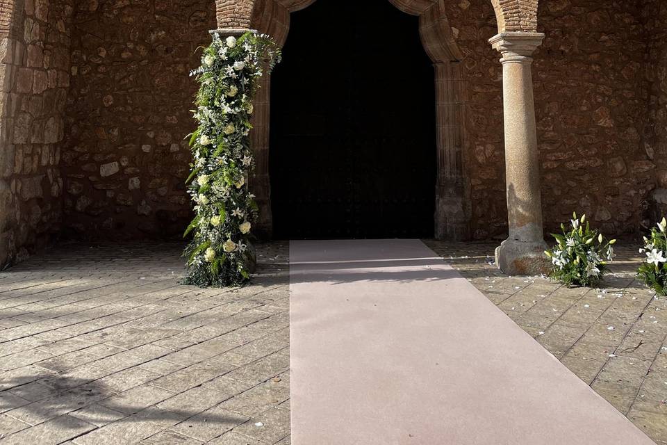 Decoración de puerta Santa María