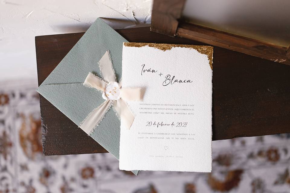 Invitación Oro