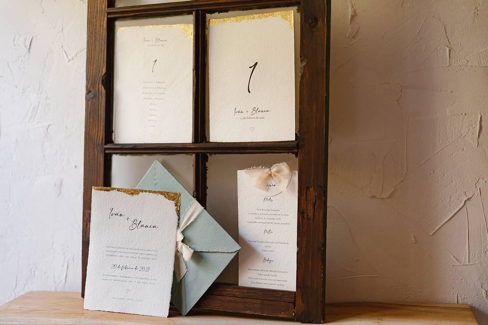 Oro papelería complementaria