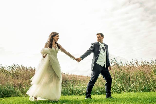 Love lion wedding