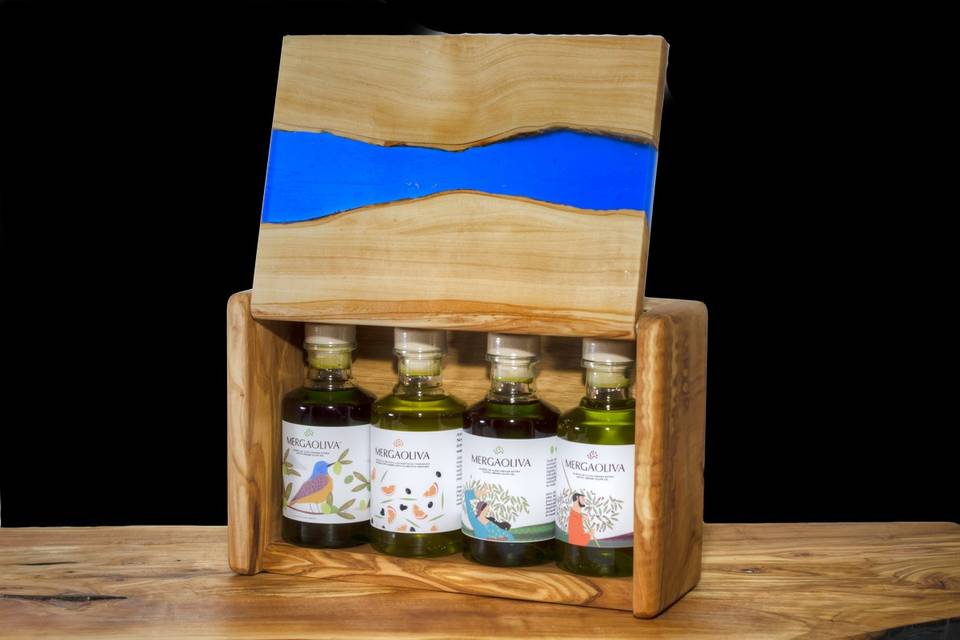 Caja de madera abierta