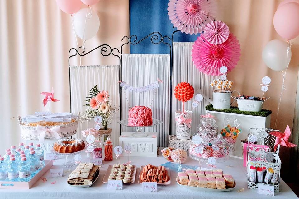 Mesa dulce en rosa