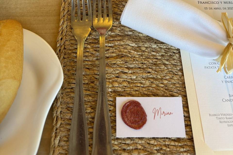 Detalles invitados
