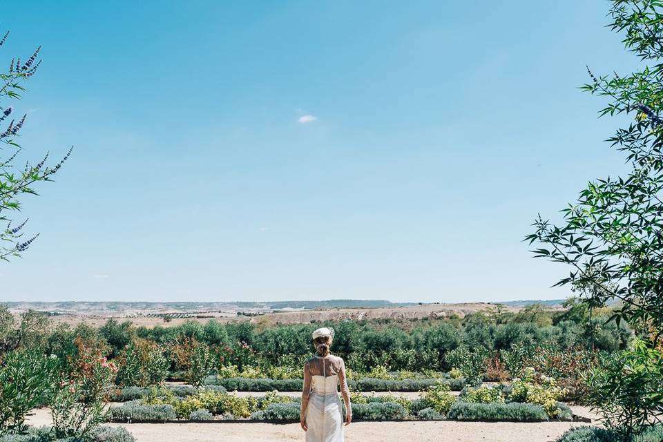 Novia en el jardines