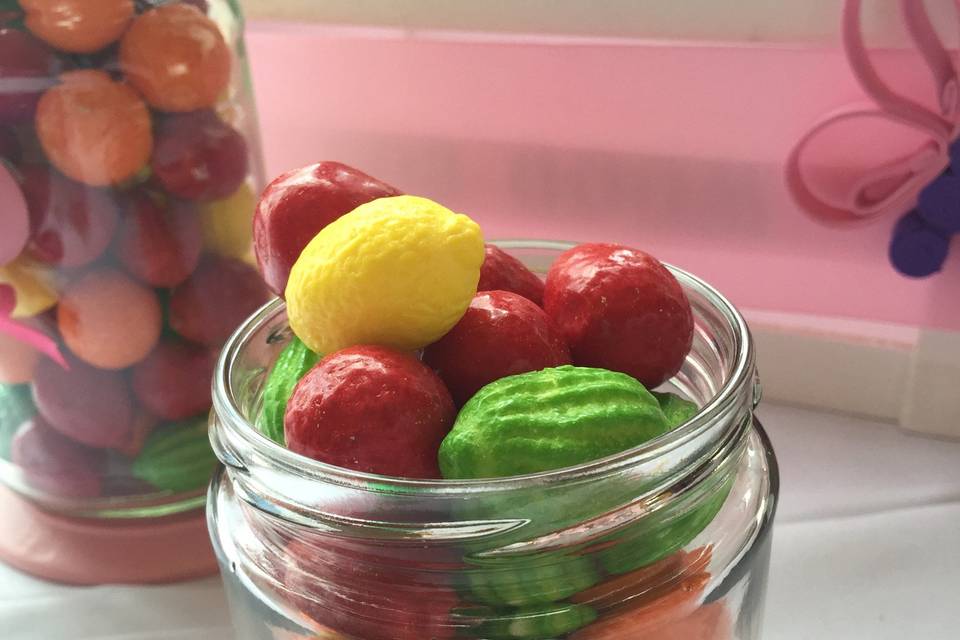 Mesas dulces con mucho color