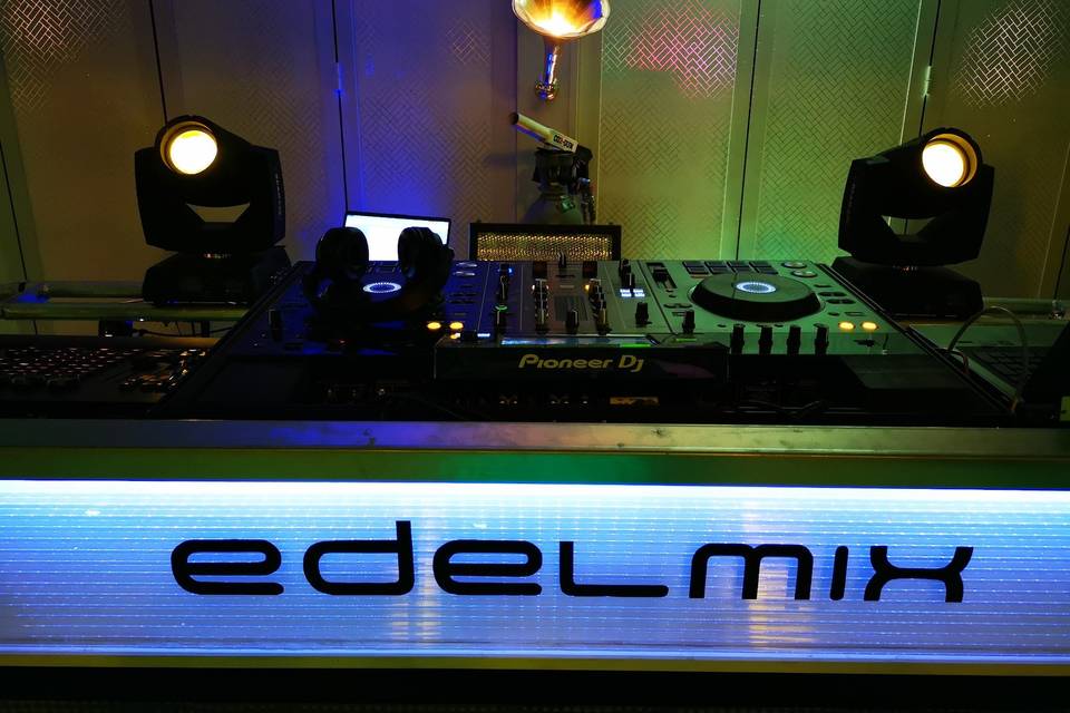 Edelmix DJ & Speaker