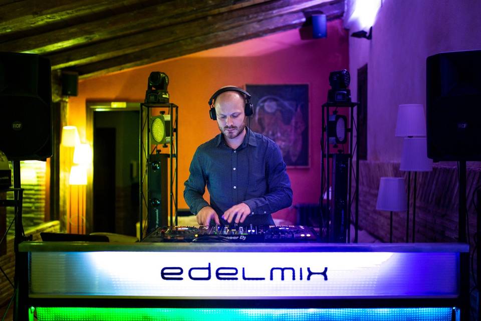 Edelmix DJ & Speaker