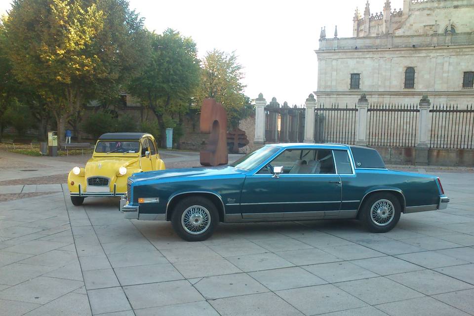 Citroen 2CV - Puerta Obispo