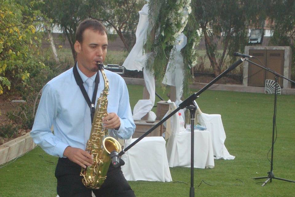 Saxofonista de bodas