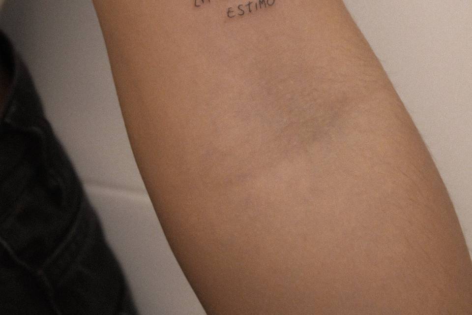 Tatuaje de frase personalizada