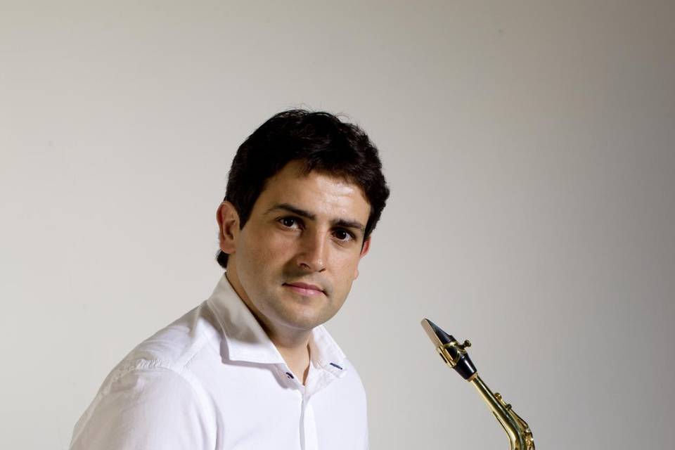 Roberto Iturriaga - Saxofón