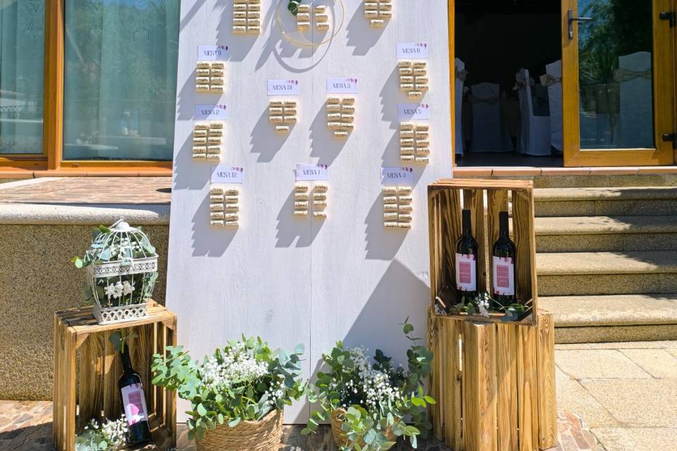 Seating Bodega