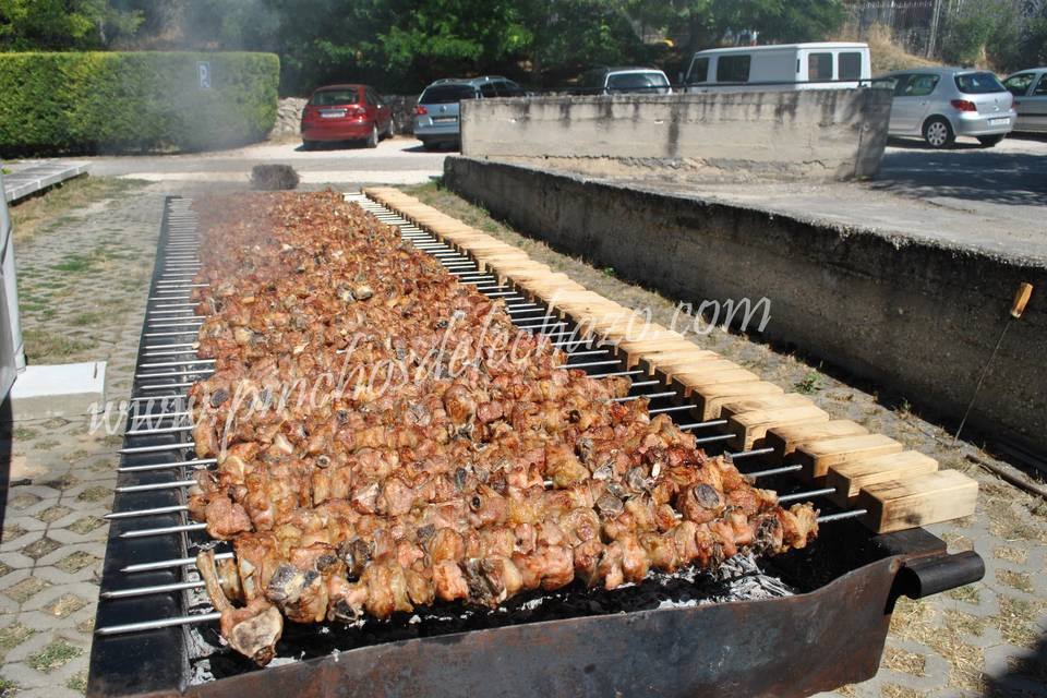 Pinchos de Lechazo