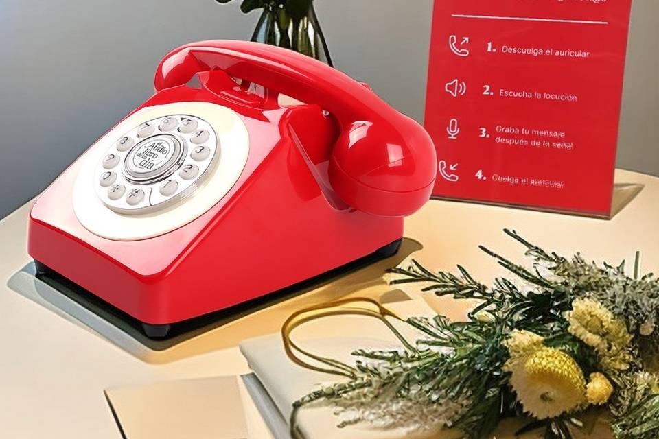 Teléfono rojo