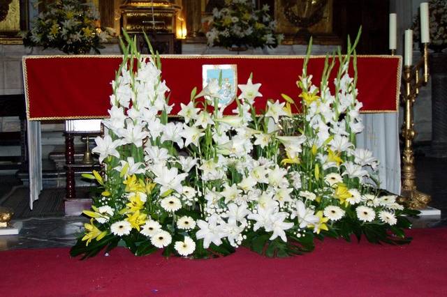 Flores altar boda