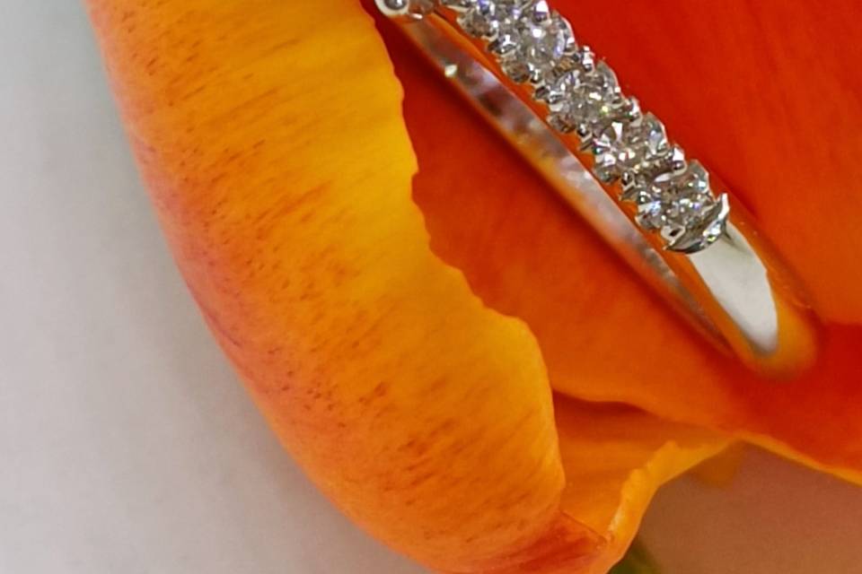 Sortija con diamantes