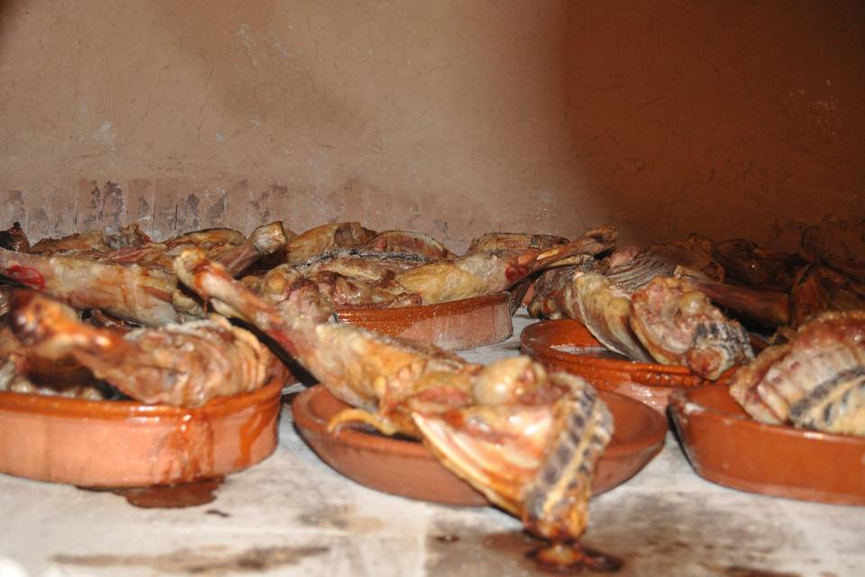 Asado de cordero en horno de leña