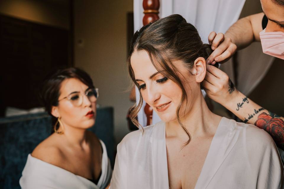 Maquillaje y peluquería de novia