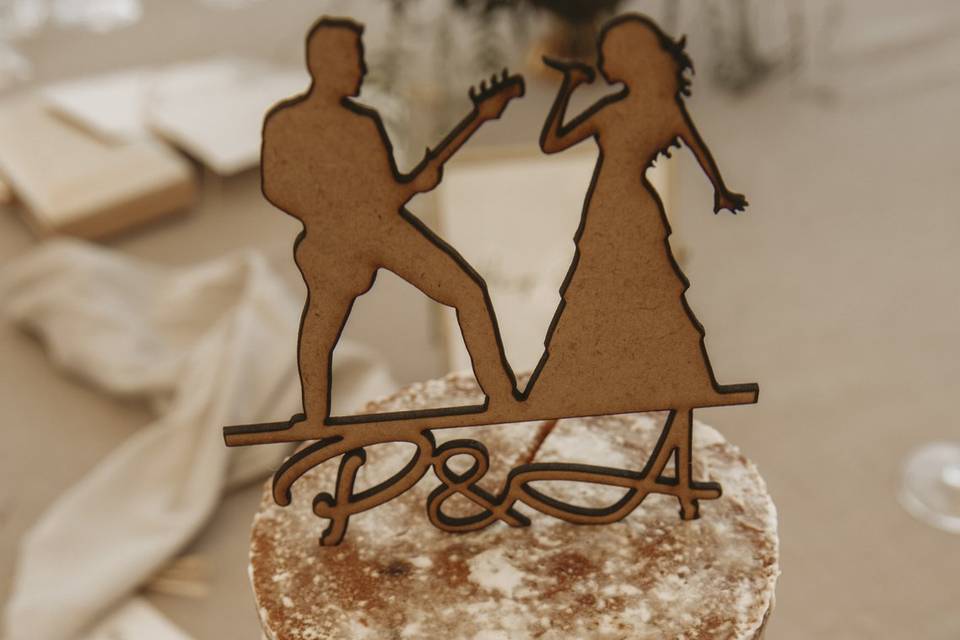 Cake with topper