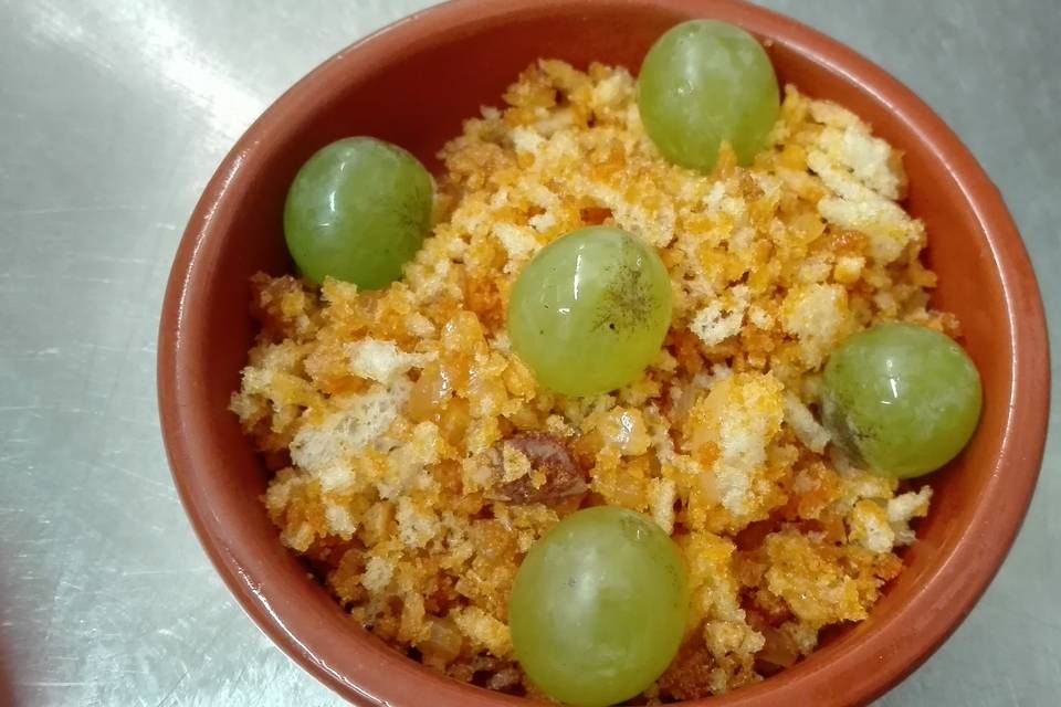 Aperitivo, migas aragonesas