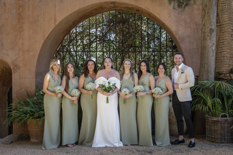 Novios y damas de honor