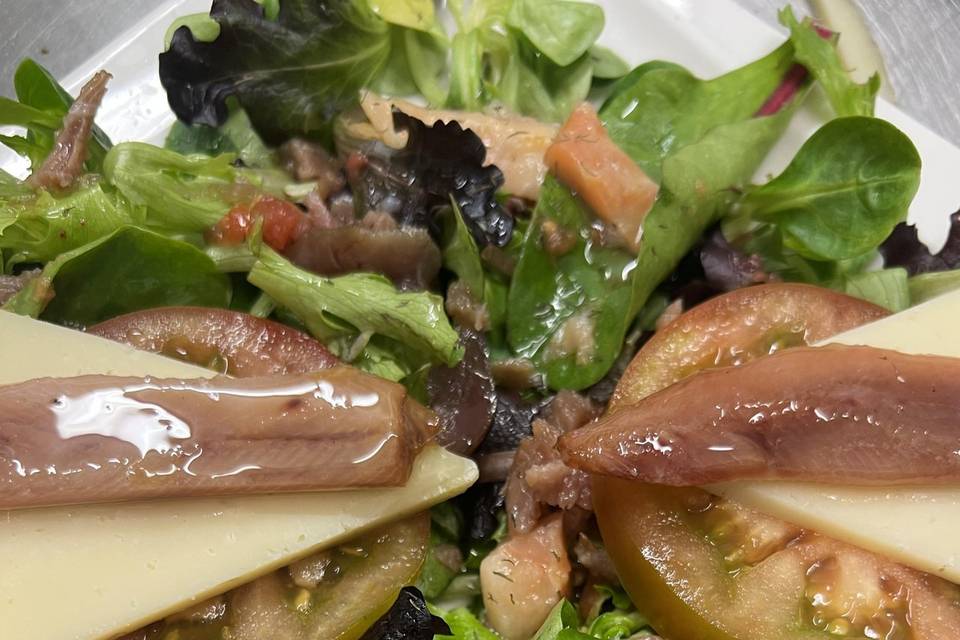 Ensalada de ahumados