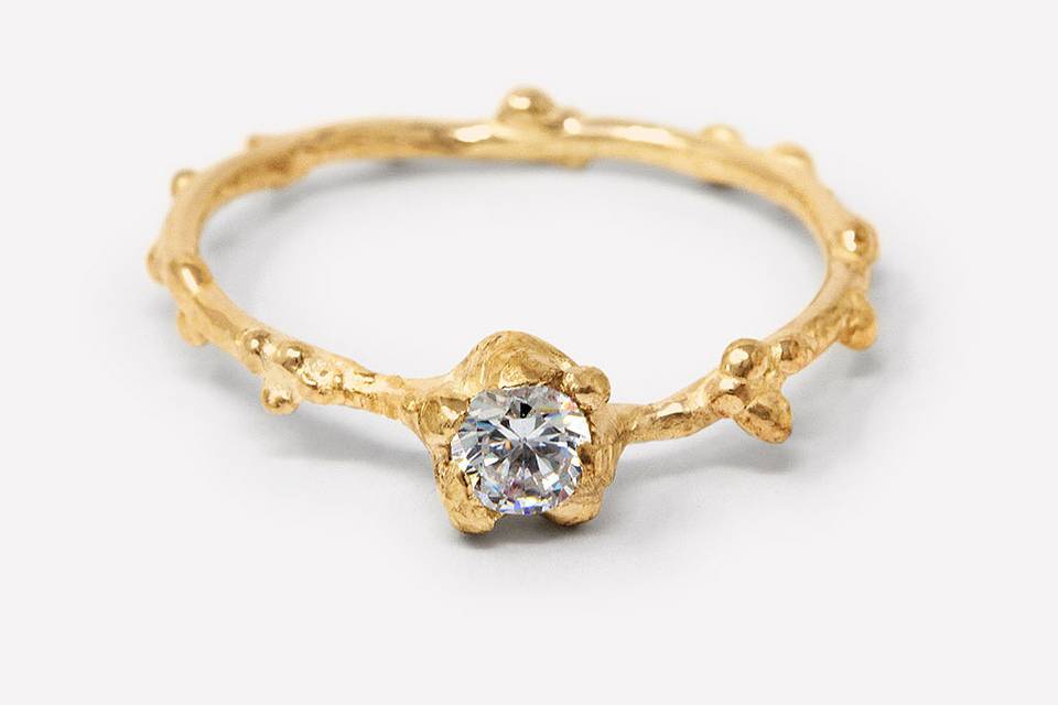 Anillo flor oro