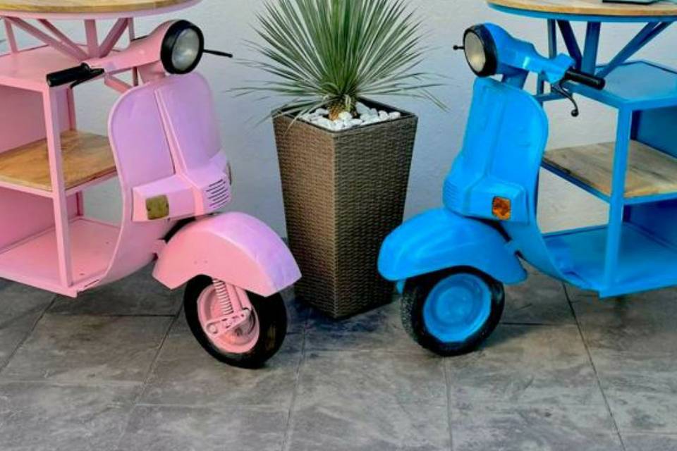 Córner vespa rosa y celeste