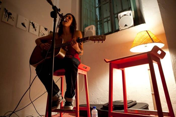 Voz y guitarra