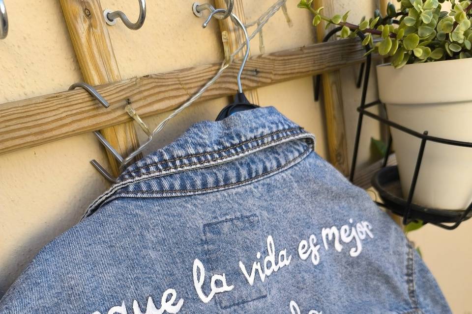 Chaqueta pintada boda novia