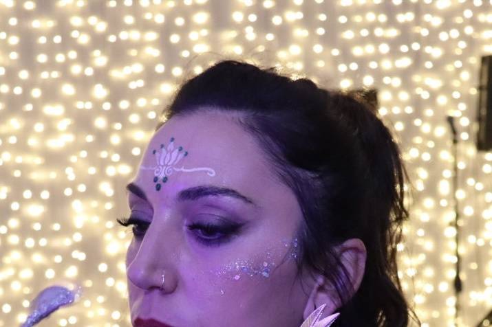 AnaVic GlitterGlam