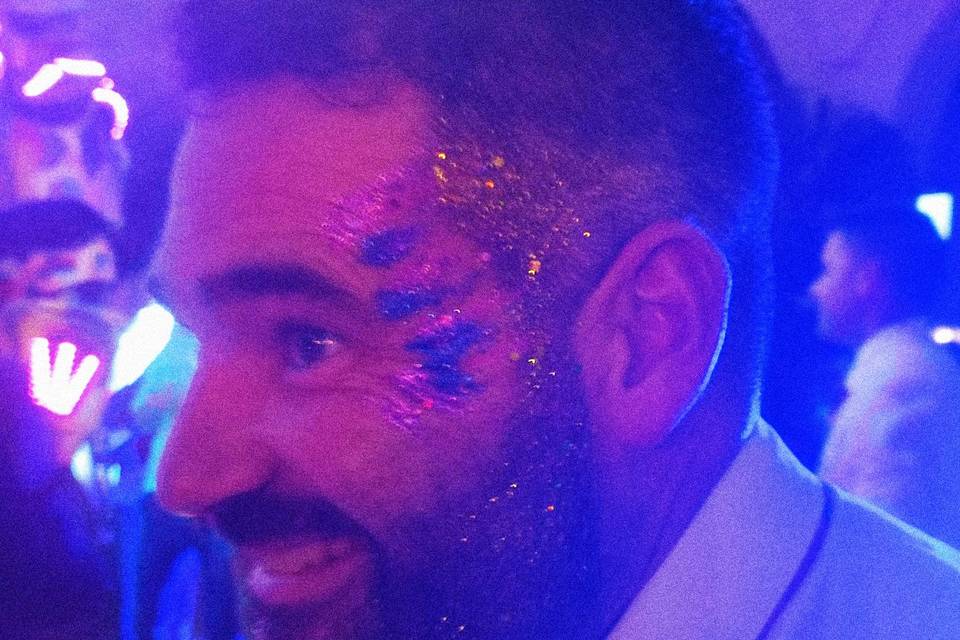 Glitter bar