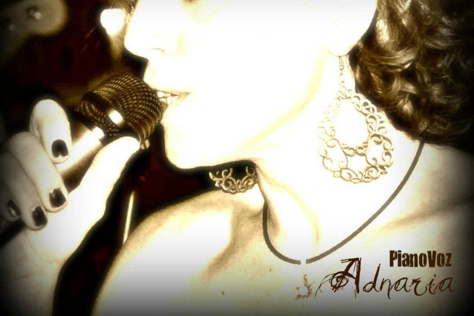 Adnaria Piano y voz